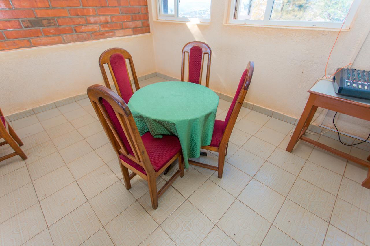 Heart Land Hotel Kigali Exterior photo